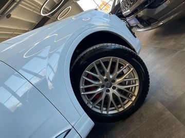 Audi Q7 3.0 TDI quattro *7SITZER*2.HAND*BI-XENON*AHK*