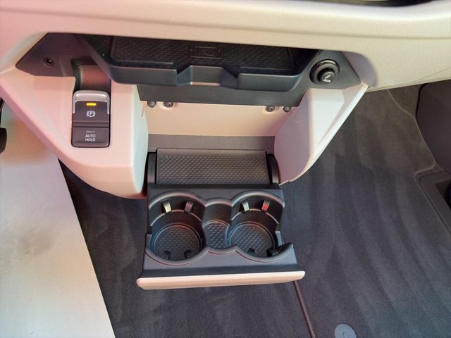 T7 Multivan 2.0 TDI DSG 110kW, Standheizung, 6-S