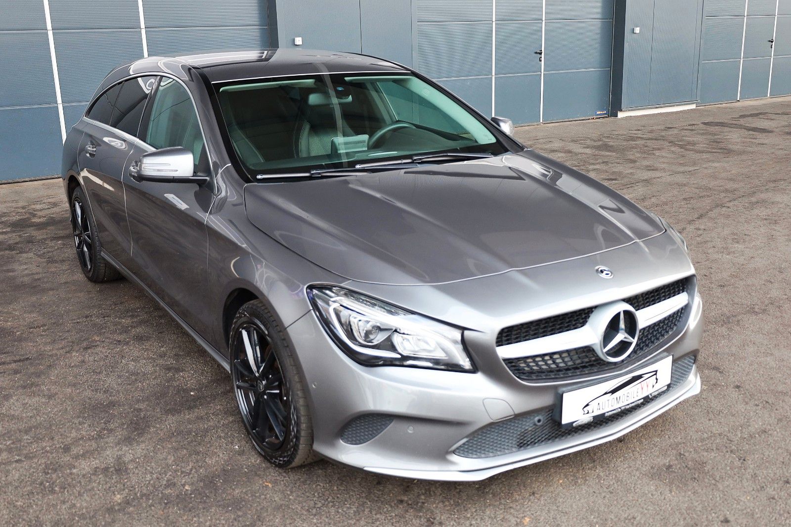MERCEDES-BENZ CLA 200d Shooting Brake Sportpaket