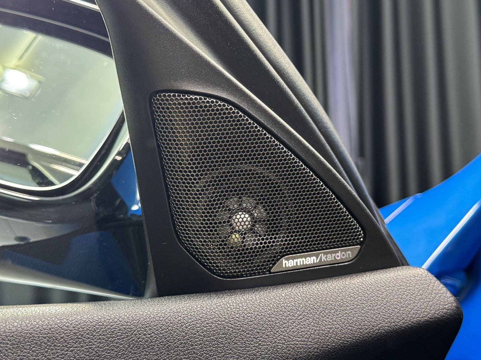 Fahrzeugabbildung BMW M135 i xDrive|H/K|NAVI|ACC|HEAD-UP|SPORTSITZE|