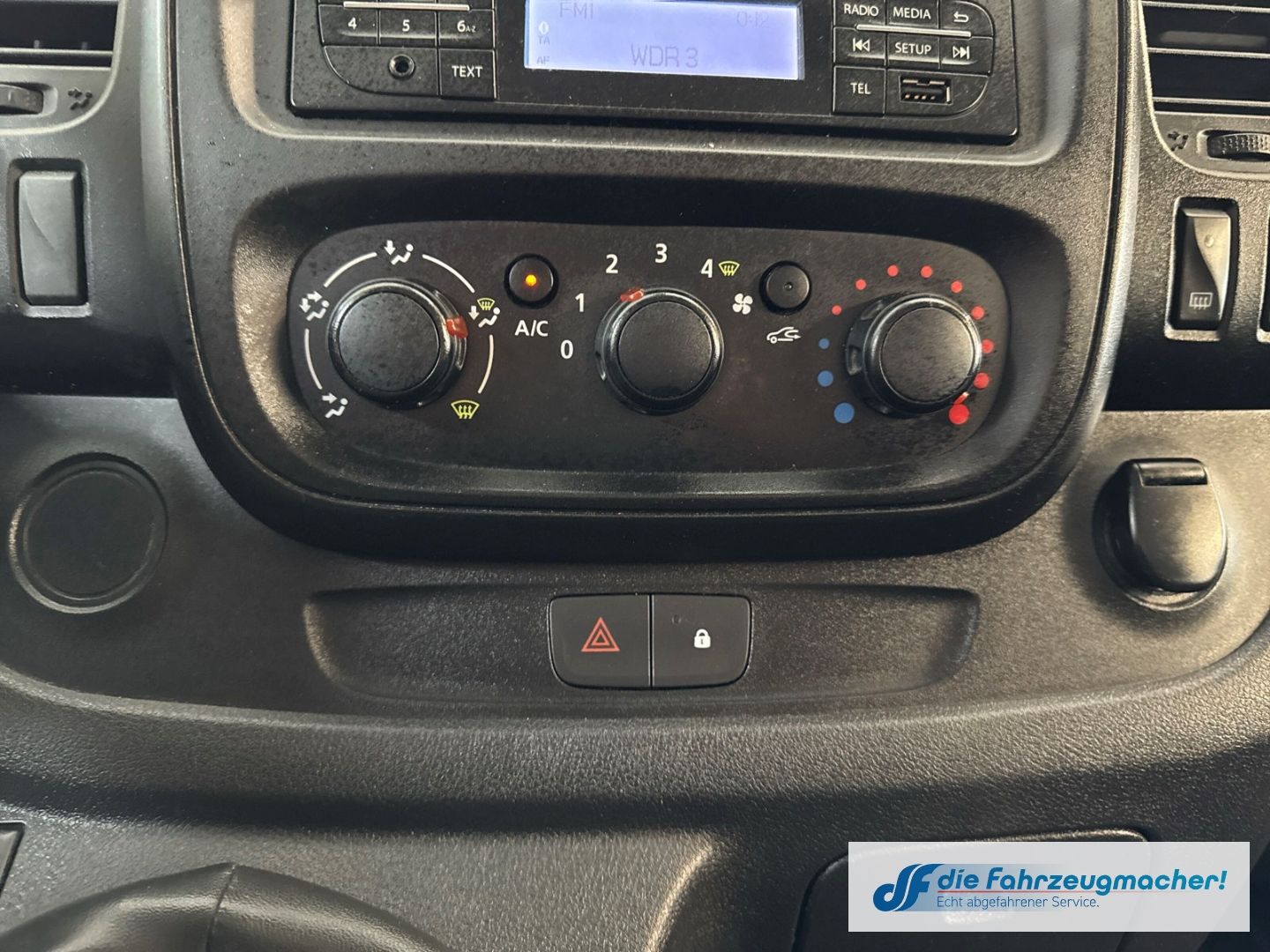 Fahrzeugabbildung Renault Trafic Kasten L2H1 2,9t Komfort AHK PDC *EXPORT