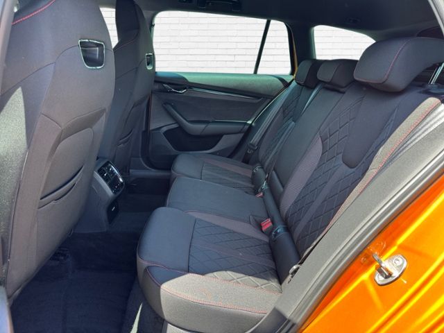 Fahrzeugabbildung SKODA Octavia Combi RS 2.0 TDI DSG 4x4 KLIMA LED NAVI
