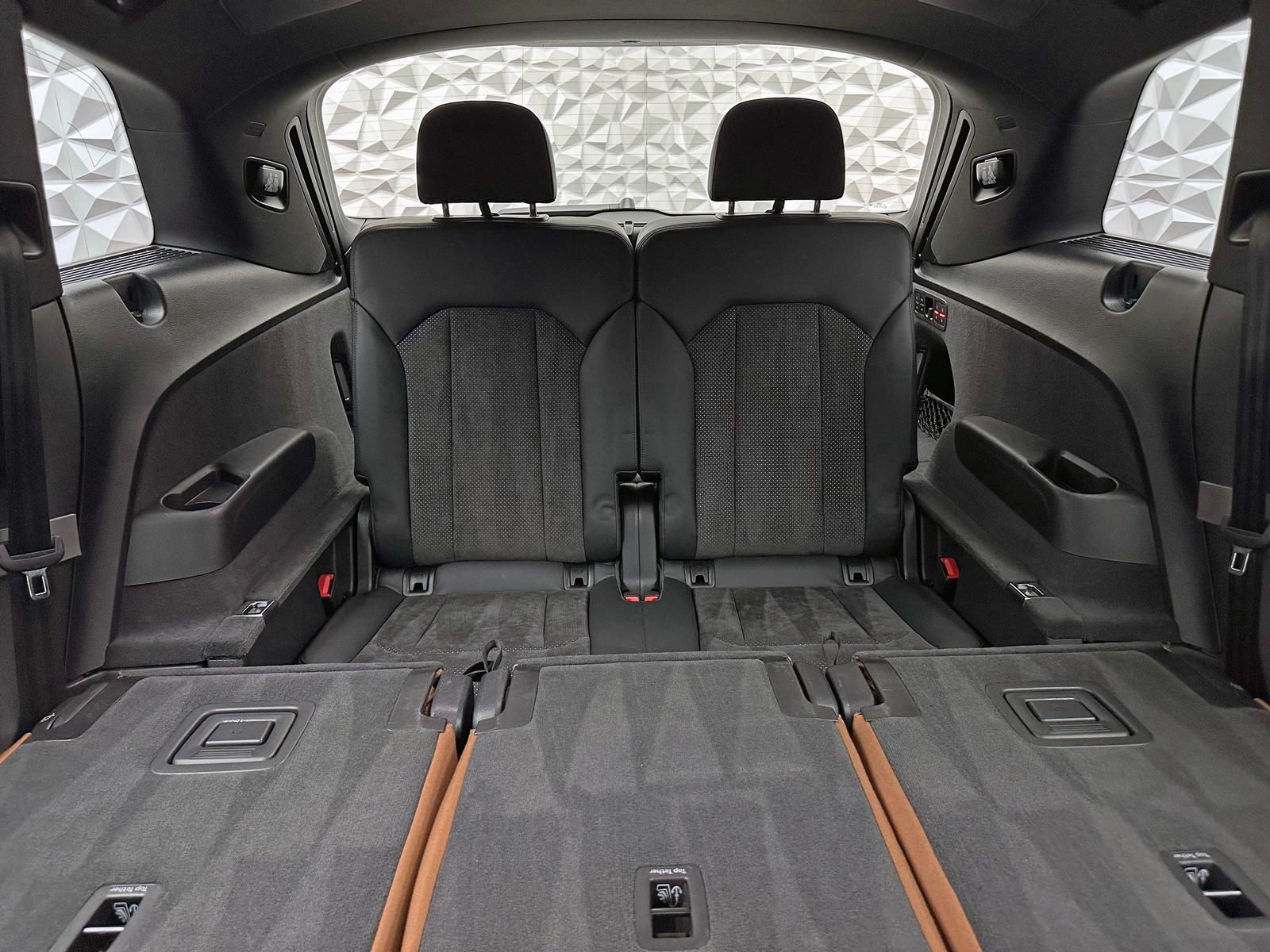 Fahrzeugabbildung Audi Q7 SQ7 50 TDI S-LINE/MATRIX/ACC/LUFT/STHZ/NIGHT