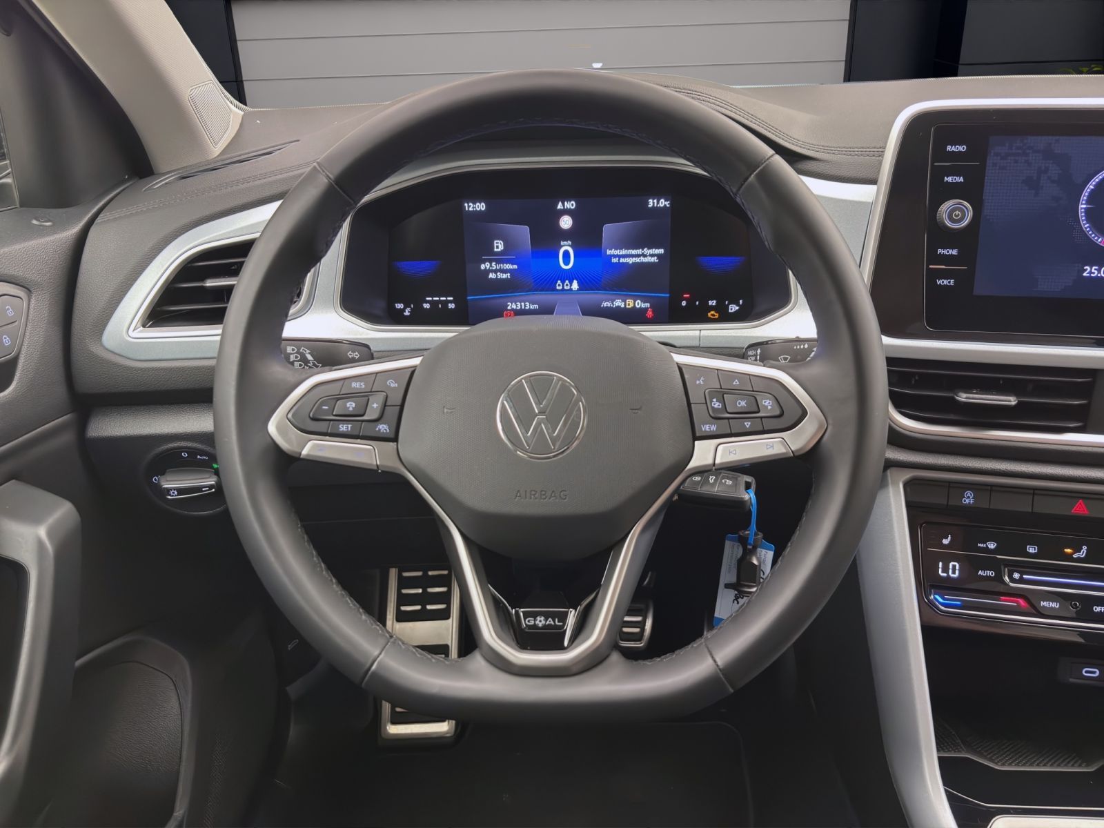 Volkswagen T-Roc - Bild 12