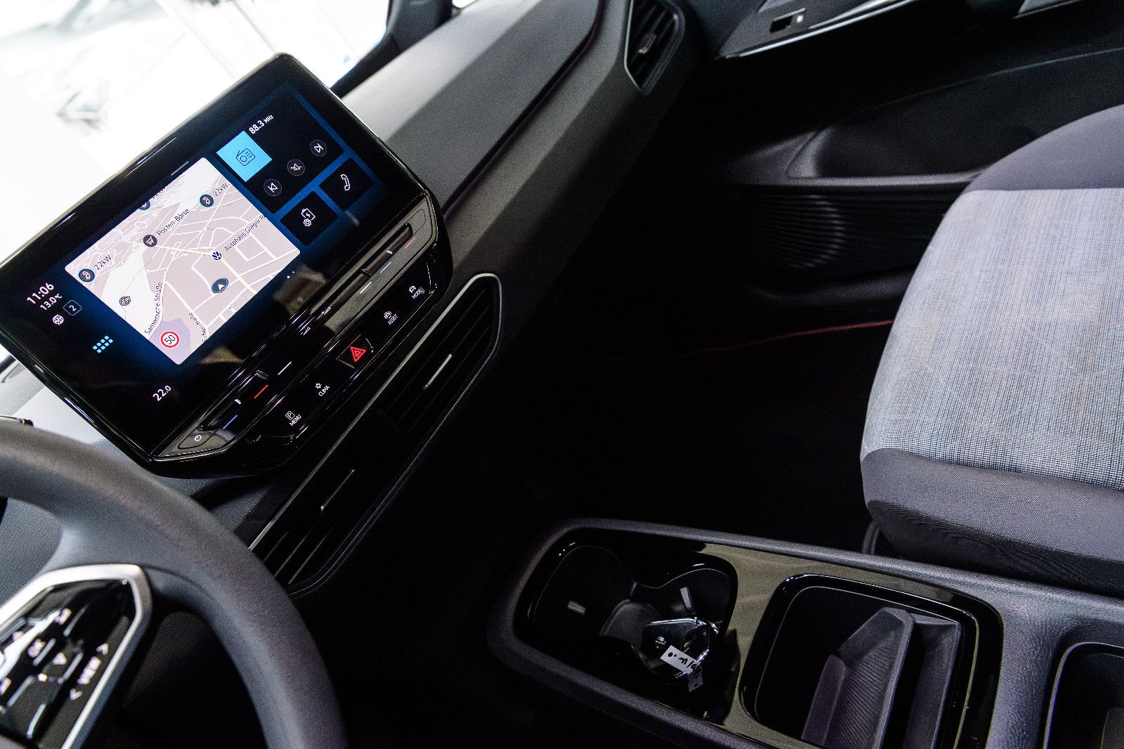 Fahrzeugabbildung Volkswagen ID.3 Pure Performance LED+NAVI+PDC+APP+GJ-REIFEN