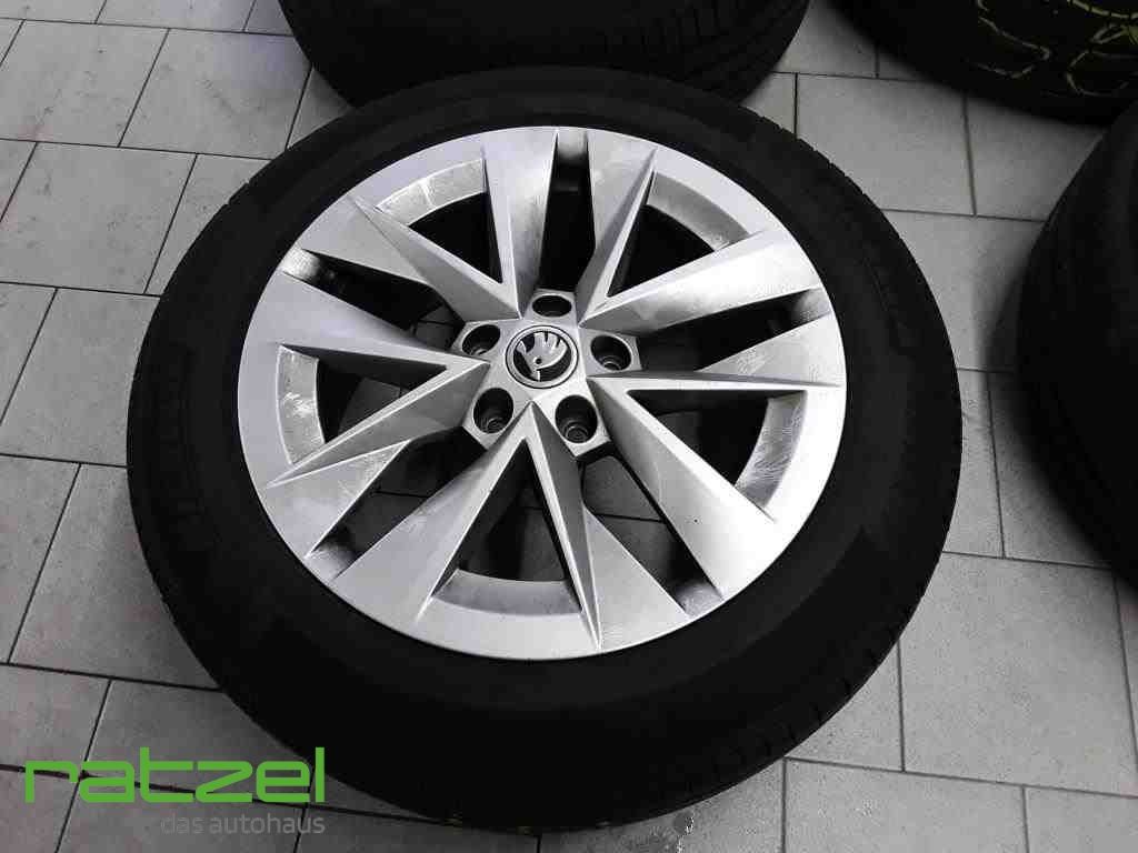 Fahrzeugabbildung SKODA Octavia Combi Style TDI ACC Standheizung Navi Ka