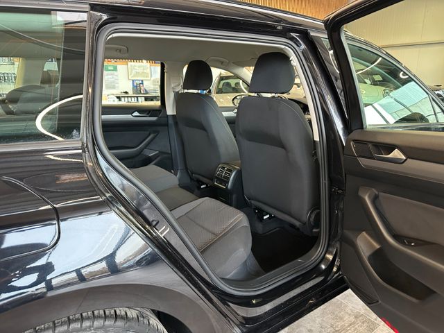 Volkswagen Passat Variant 1.6 TDI DSG *1.HAND*