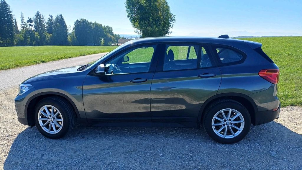 Image of BMW iX1