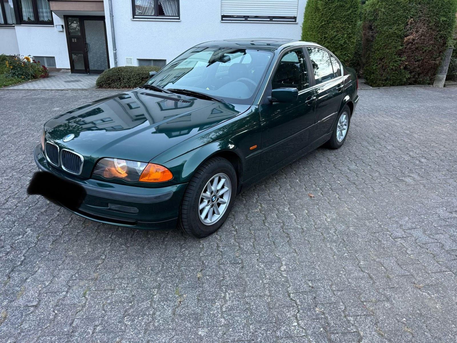 BMW 320
