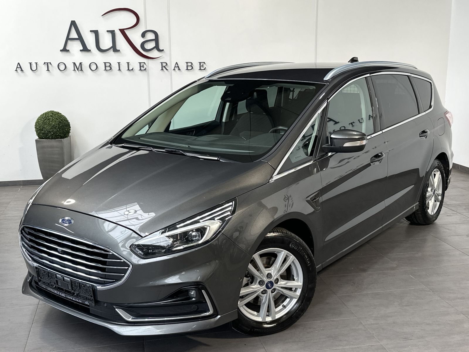 Fahrzeugabbildung Ford S-MAX 2.0 EB Aut. Titanium NAV+LED+AHK+ACC+VCOCK