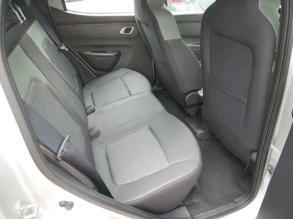 Fahrzeugabbildung Dacia Spring Extreme Electric 100 CCS-Schnellladung