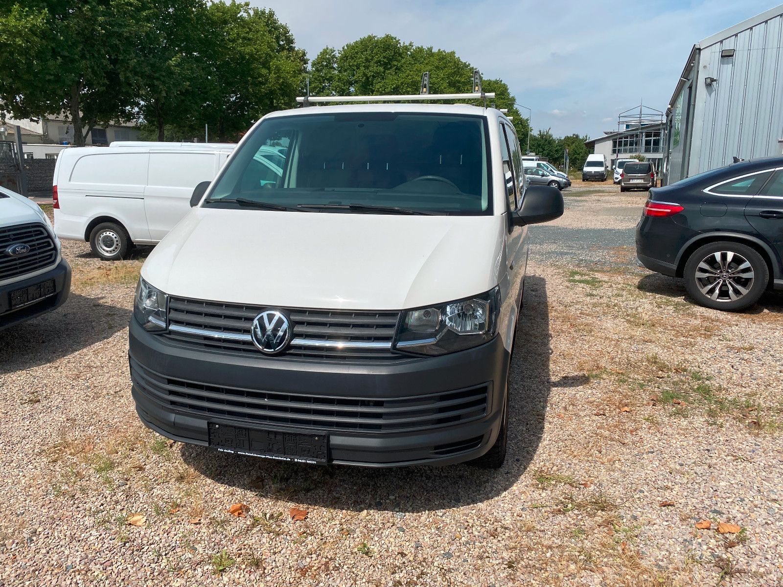 Fahrzeugabbildung Volkswagen T6TransporterKasten lang,AHK,REGALE,StH,67781Km