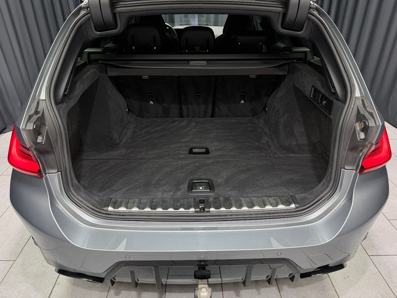 Fahrzeugabbildung BMW M340i Touring xDrive|M-SITZE|360°KAMERA|AHK|VOLL