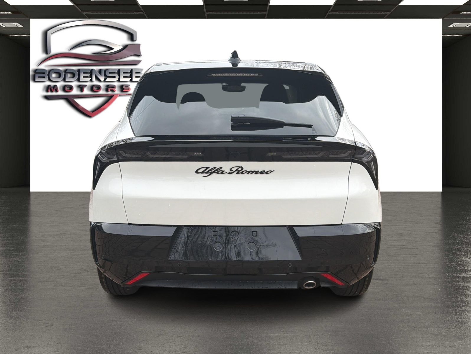 Fahrzeugabbildung Alfa Romeo Junior Ibrida 1.2 VGT 48V-Hybrid 107 kW Q4