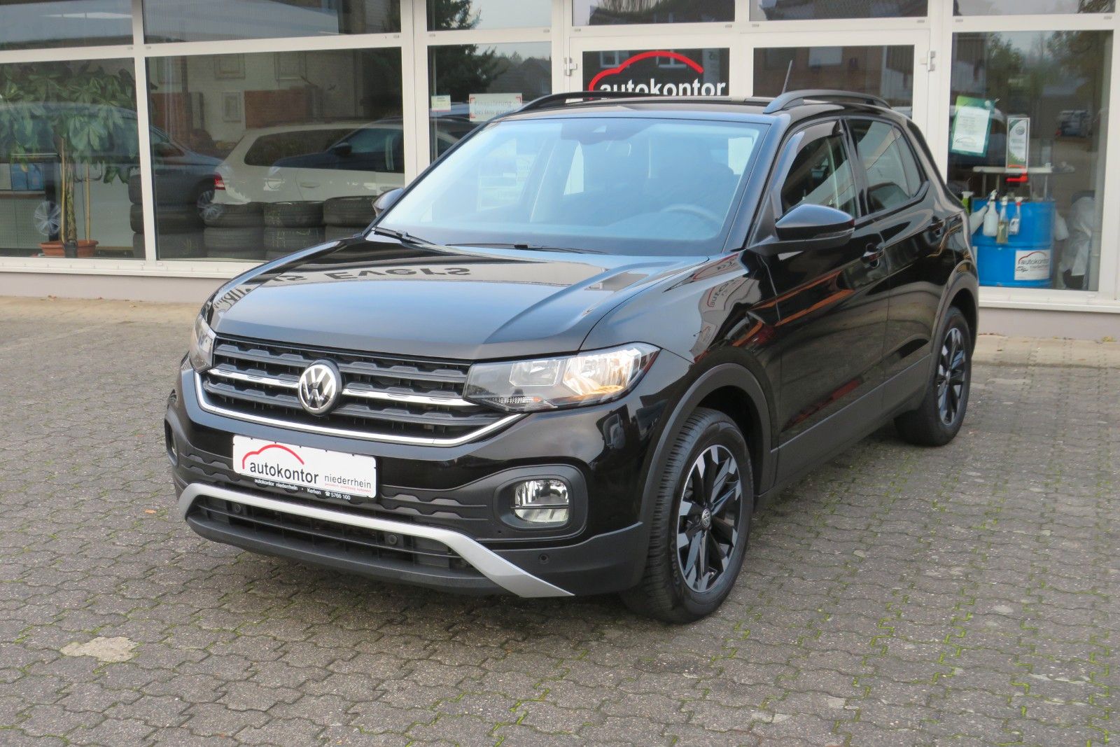 Fahrzeugabbildung Volkswagen T-Cross Life NAVI PDC SITZH DIGITAL-COCKPIT PRO