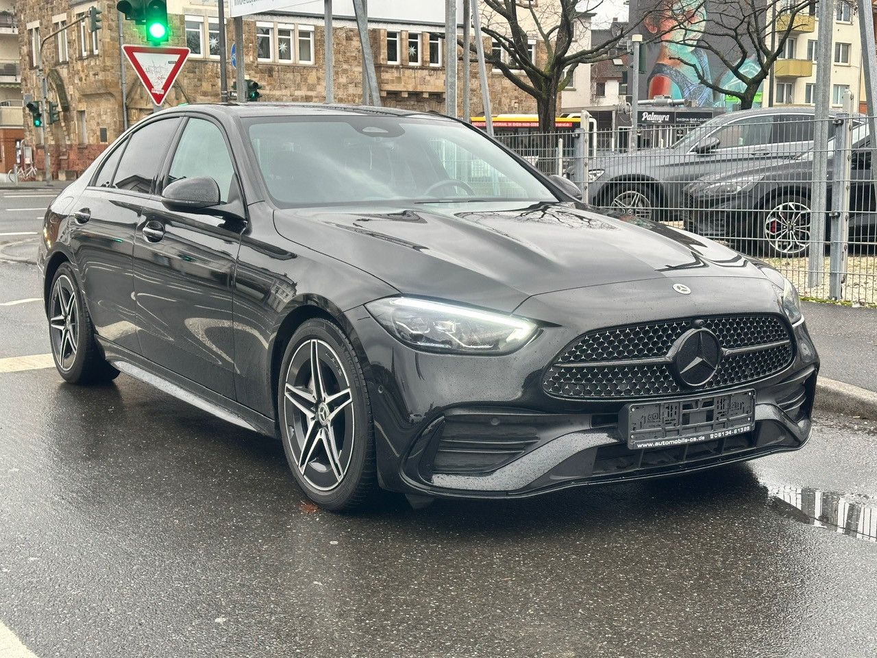 Fahrzeugabbildung Mercedes-Benz C 300 d AMG LINE+AVANTGARDE*1.HAND*