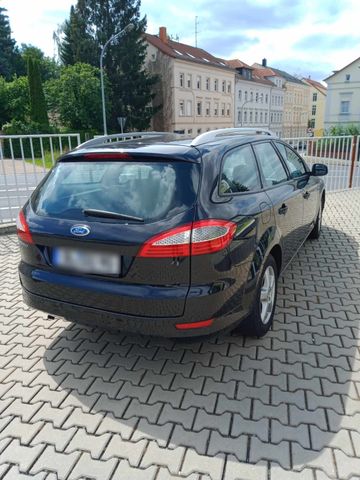 Ford Auto zu verkaufen