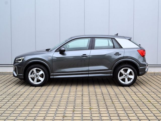 Q2 35 TFSI S-tronic S line MATRIX/INTERIEUR+KOMF