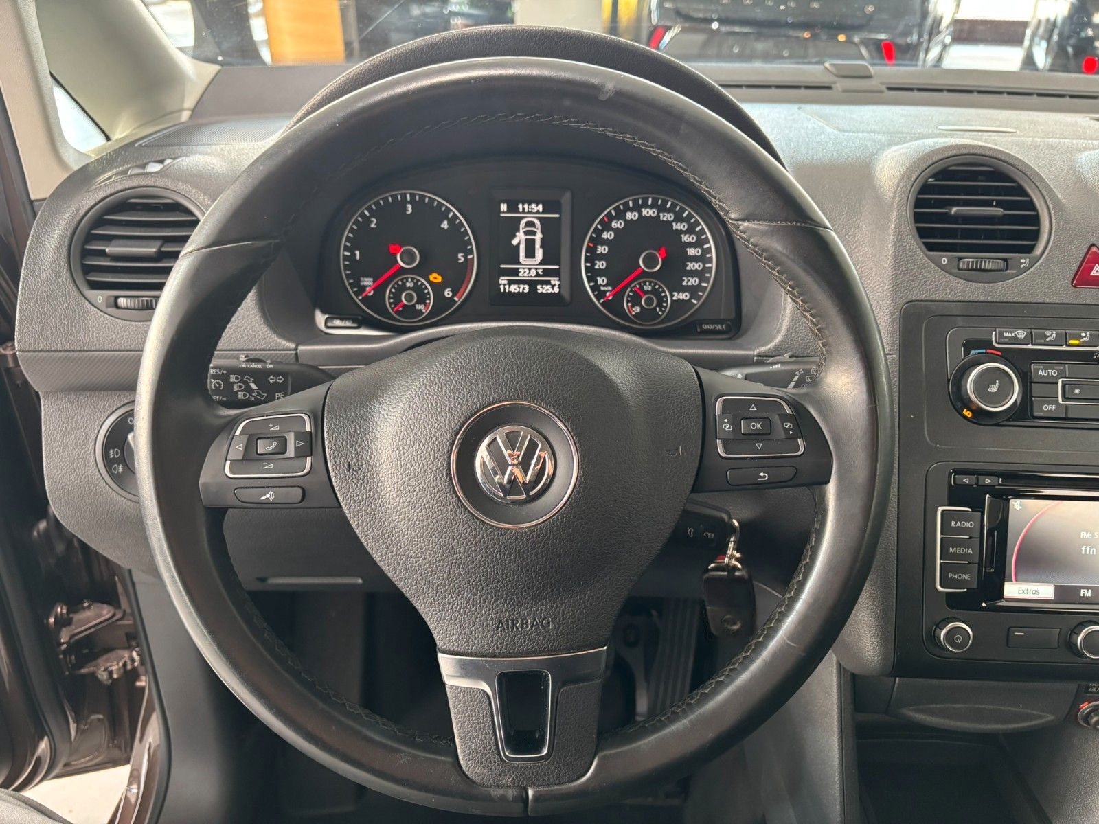 Fahrzeugabbildung Volkswagen Caddy 1.6D Kombi Maxi Trendline AHK/7-SITZER/PDC
