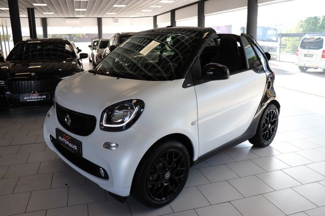 Fahrzeugabbildung Smart ForTwo Cabrio|AUT.|NAVI|LEDER|SHZ|JBL|LED