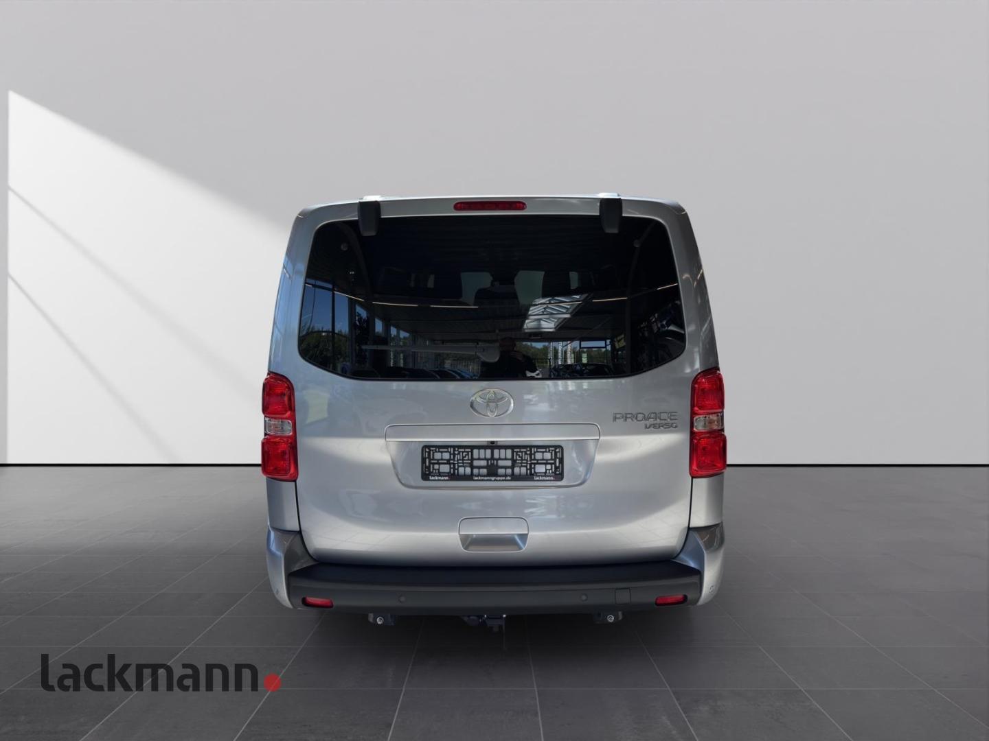 Toyota Proace Verso L2 Teamplayer AHK Navi