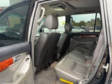 Toyota Land Cruiser - 11
