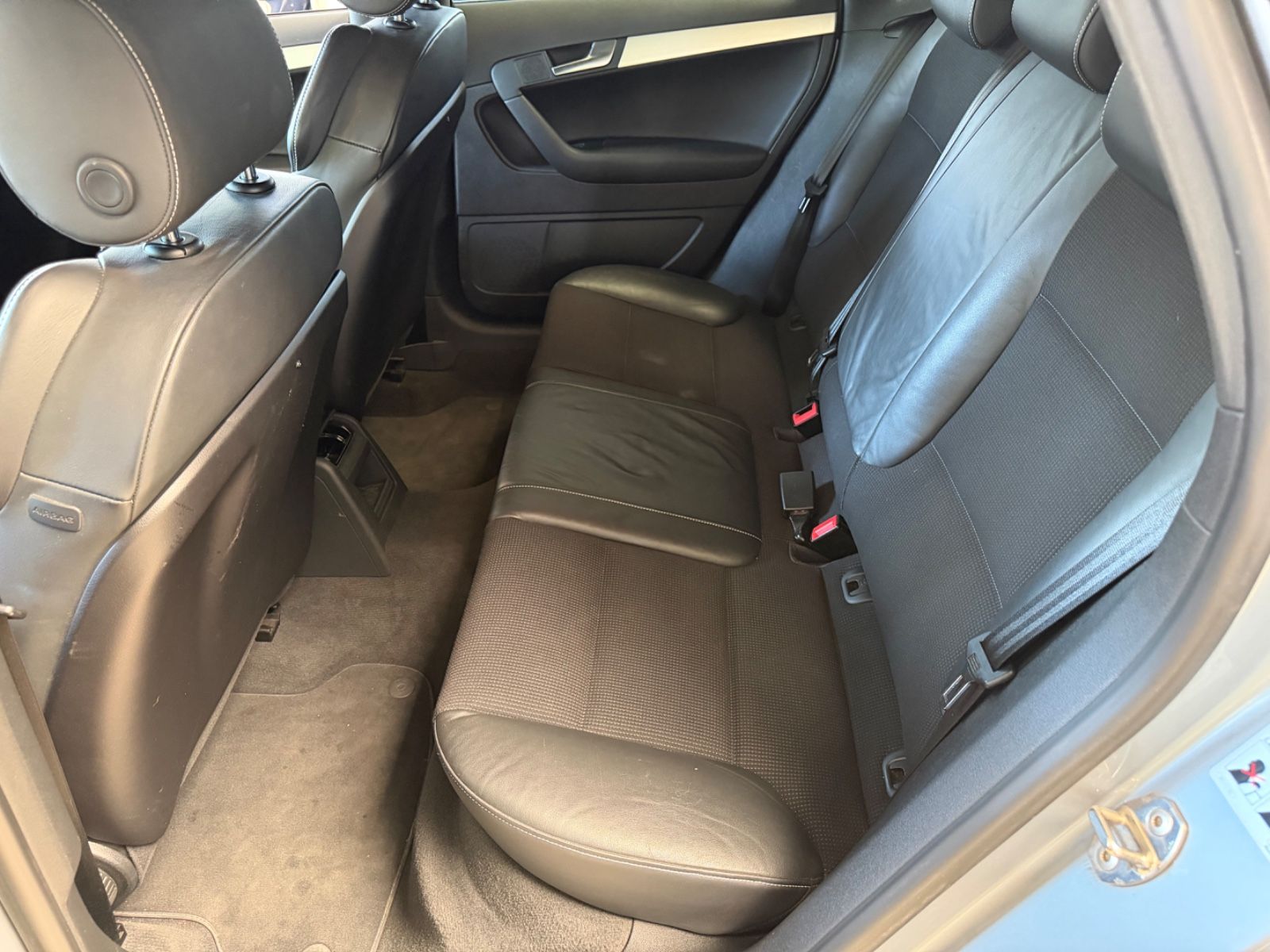 Fahrzeugabbildung Audi A3 Sportback 1.8 TFSI S line Sportpaket plus