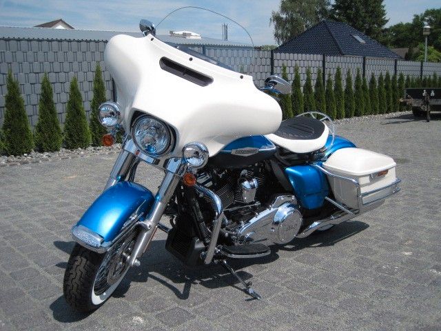 Harley-Davidson ELECTRA GLIDE  REVIVAL