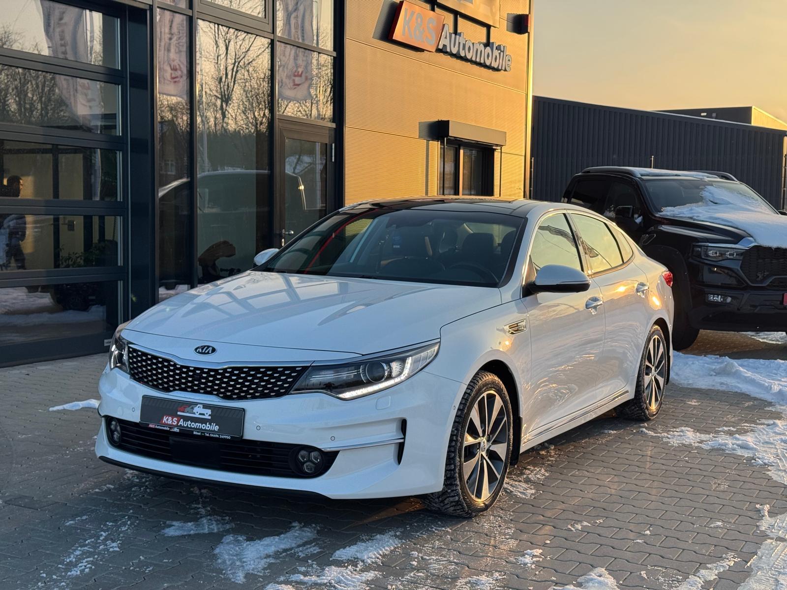 Kia Optima 1.7 CRDi Spirit*XENON*PANO*360*NAVI*