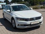 Volkswagen Passat Variant Comfortline 2.0 TDI/LED/Navi/ACC - gebrauchte Volkswagen Passat aus dem Jahr 2015