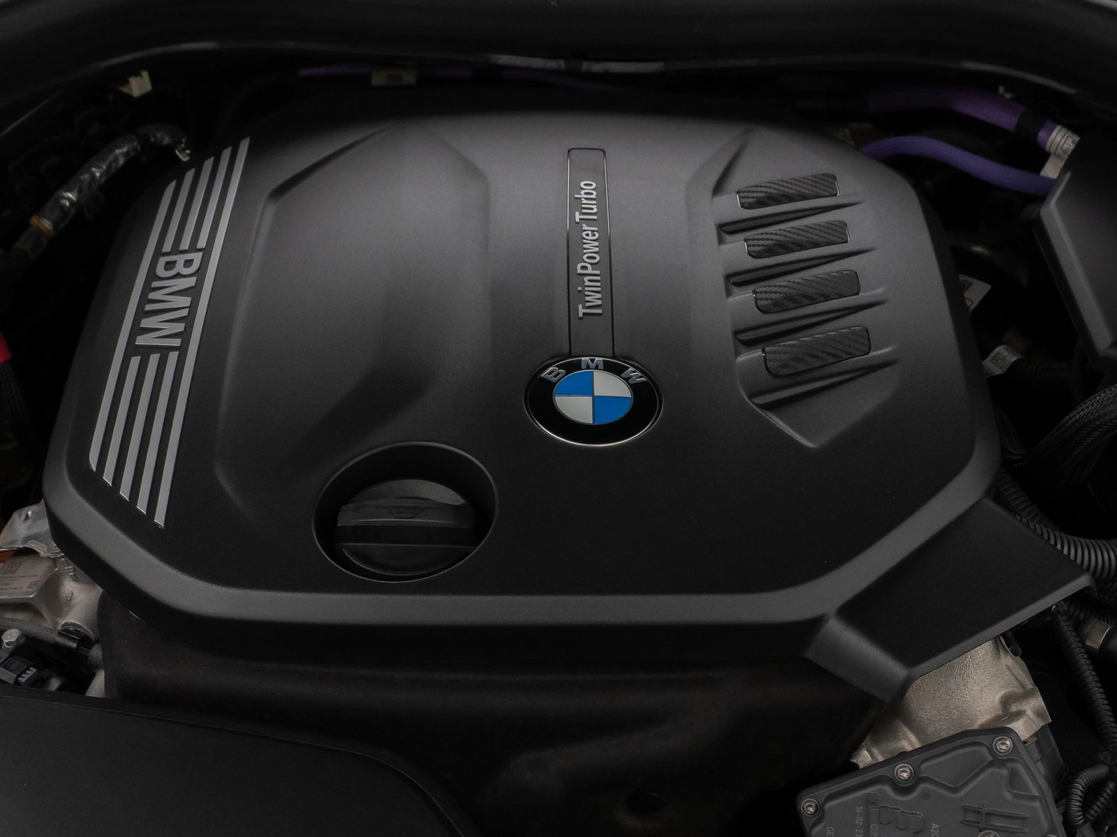 Fahrzeugabbildung BMW 520d xD Kamera HUD DAB 4xKlima Sport Leder Alarm