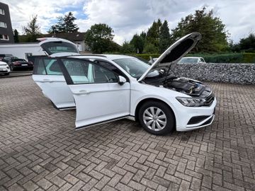 Volkswagen Passat Variant - 9