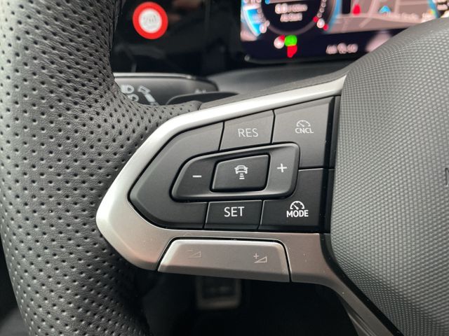 Golf VIII R-Line 2.0 TDI DSG Black Style Kamera 