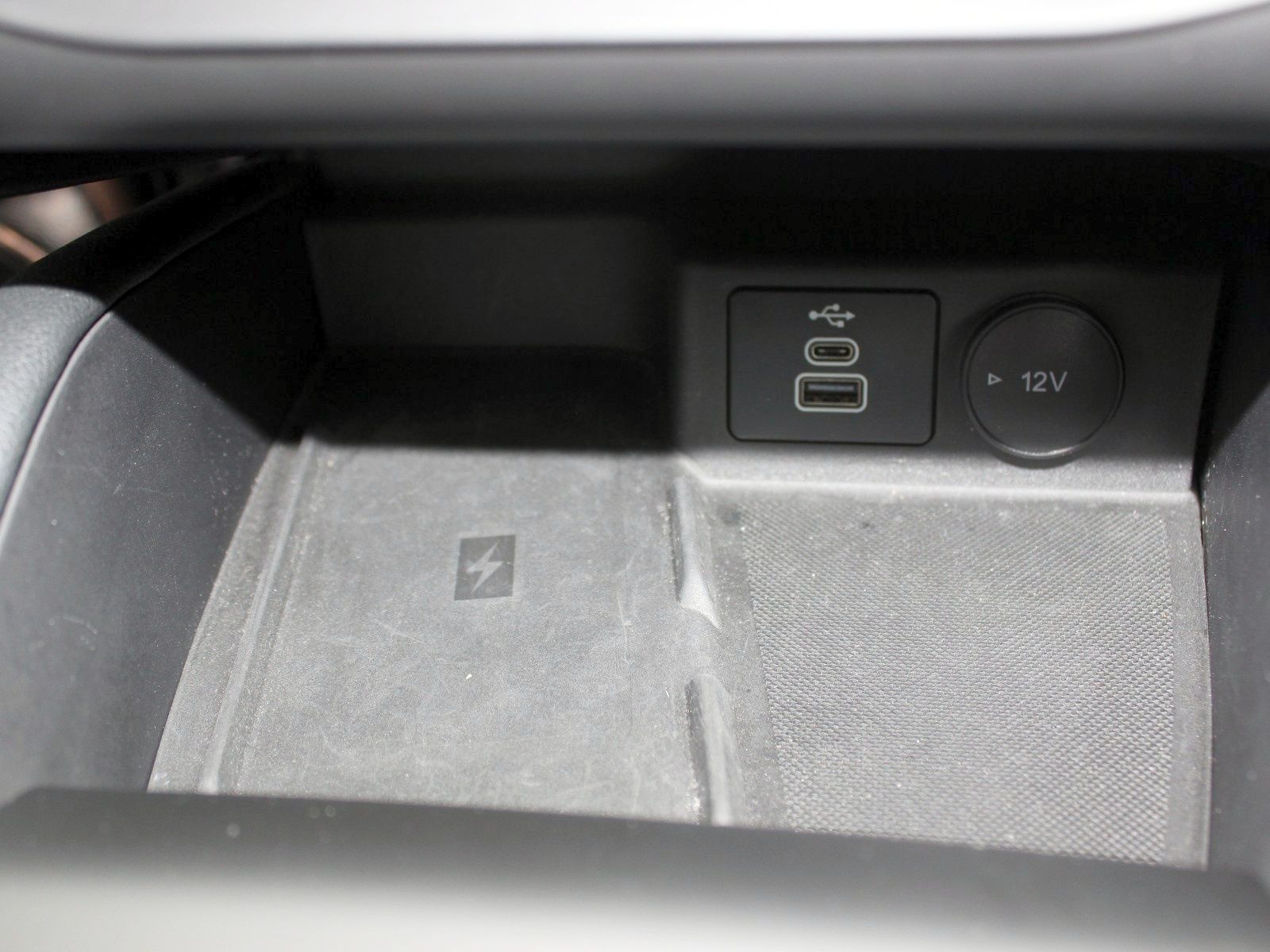 Fahrzeugabbildung Ford Focus ST-Line X 1,0 EcoBoost Mild Hybrid