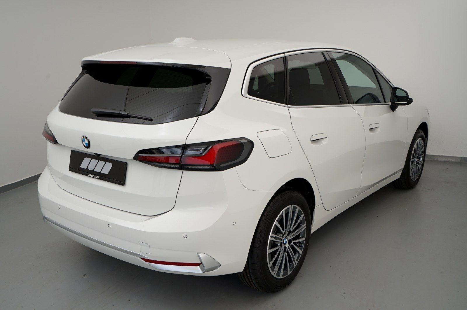 BMW 218i Active Tourer (Luxury-Line Navi LED AHK) imagem 3