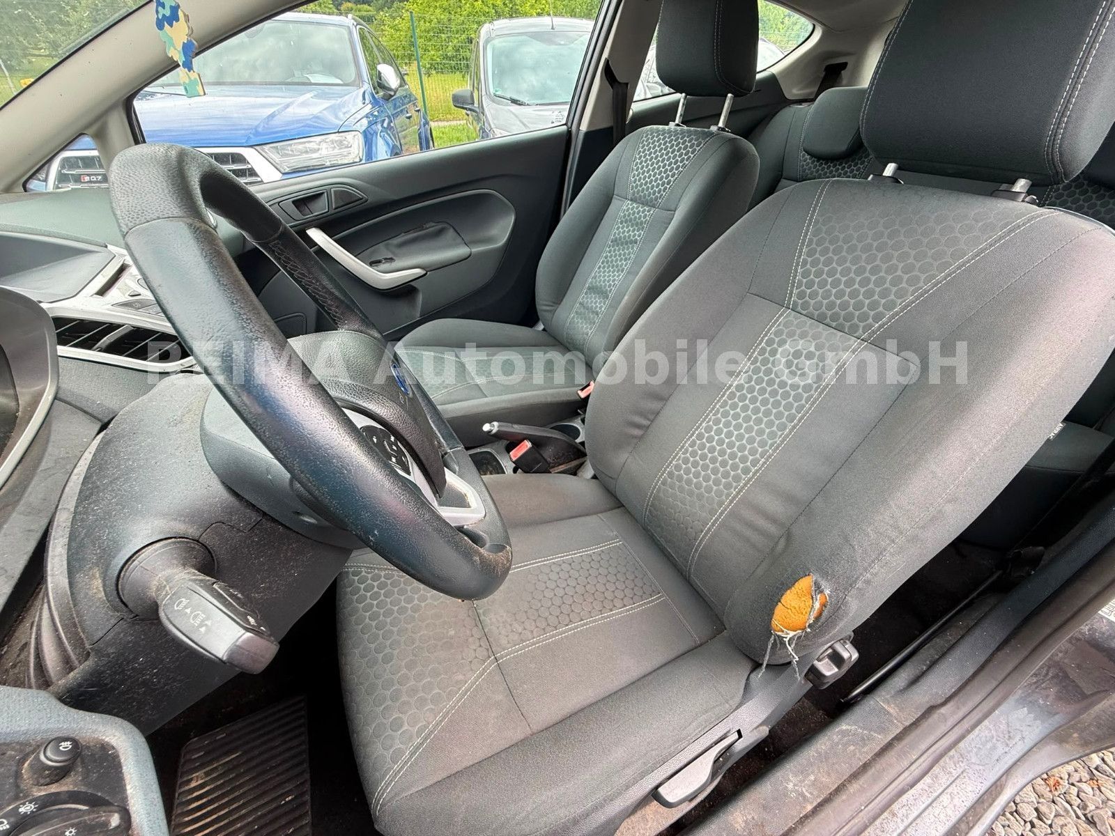 Fahrzeugabbildung Ford Fiesta 1,6TDCI  Titanium, Klimaautomatik