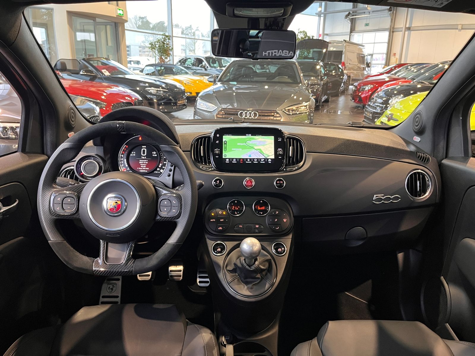 Fahrzeugabbildung Abarth 695 Turismo KLIMA NAVI LEDER ALU