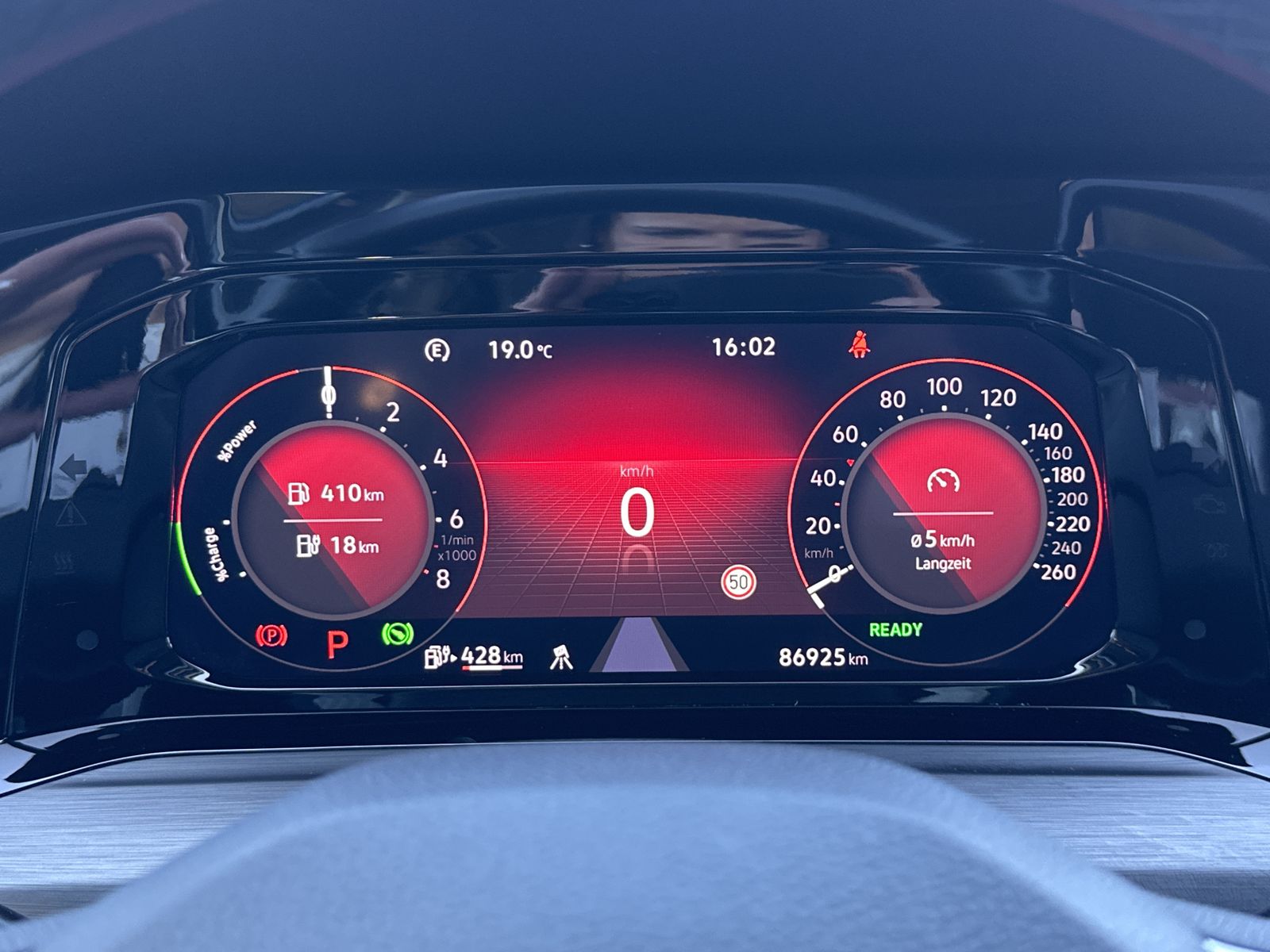 Fahrzeugabbildung Volkswagen Golf 1.4 TSI DSG Style eHybrid NAV+LED+AHK+KAMER