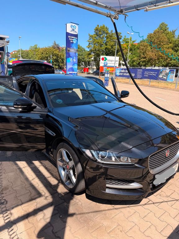 Image of Jaguar XE