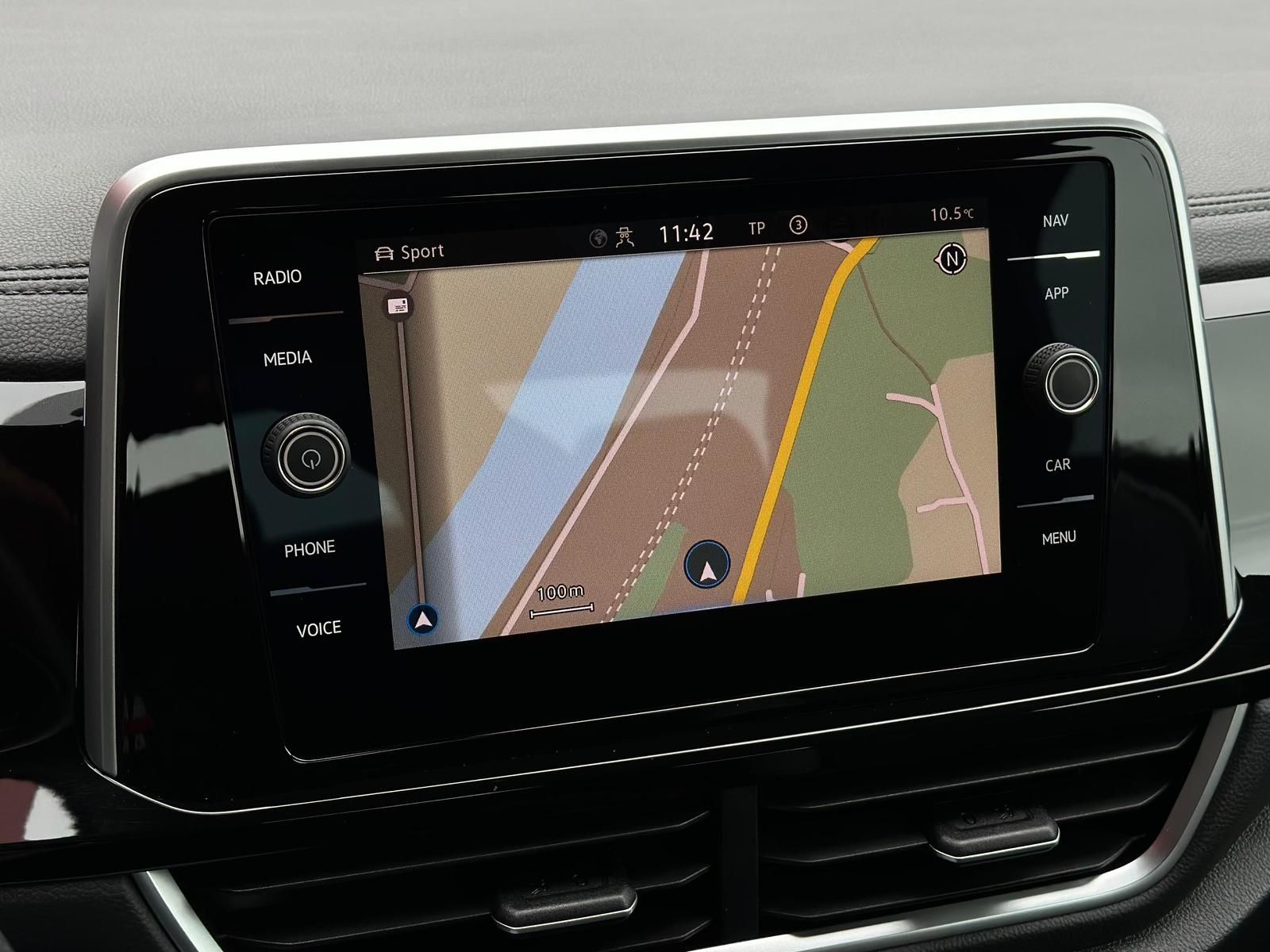 VW T-Roc Cabriolet 1.5TSI R LINE *IQLIGHT#AHK#SHZ - Image 15