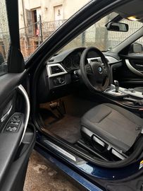 BMW 330 - 8