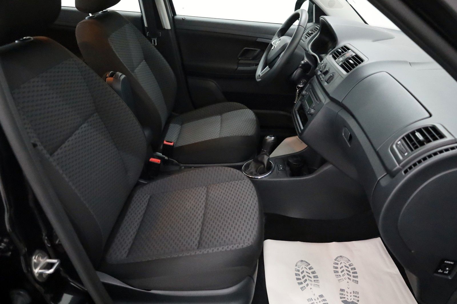 Fahrzeugabbildung SKODA Fabia Ambition Klima,PDC,8 fach bereift