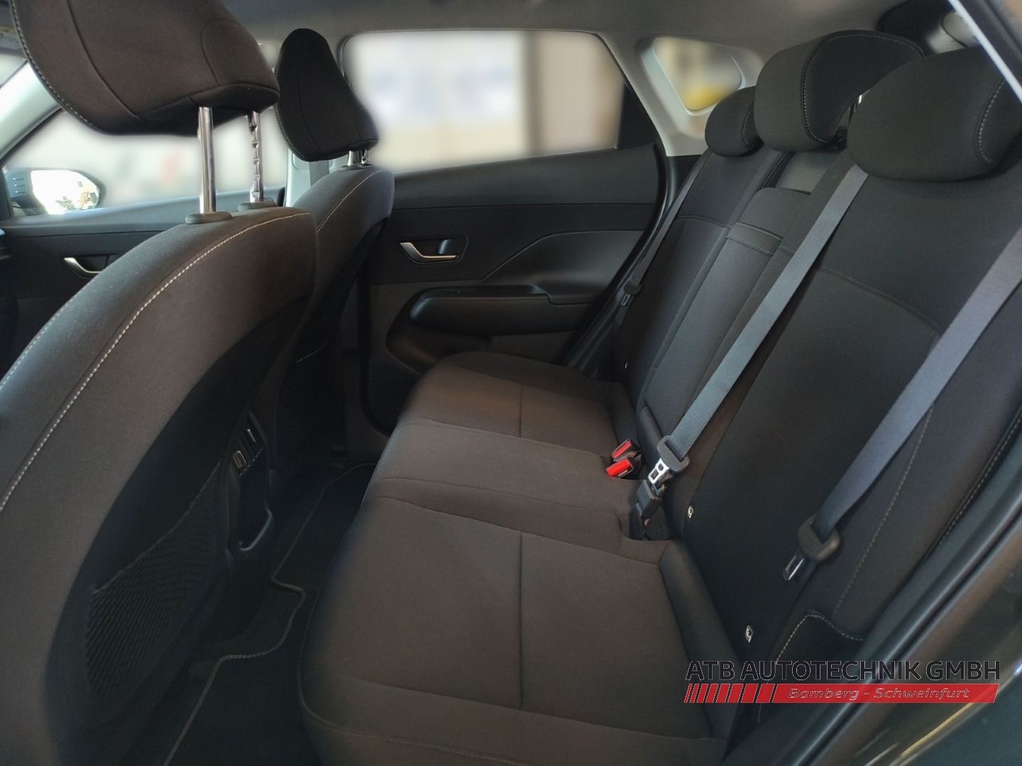 Fahrzeugabbildung Hyundai KONA Elektro Trend 65,4kWh 99,3% SOH Navi LED AC