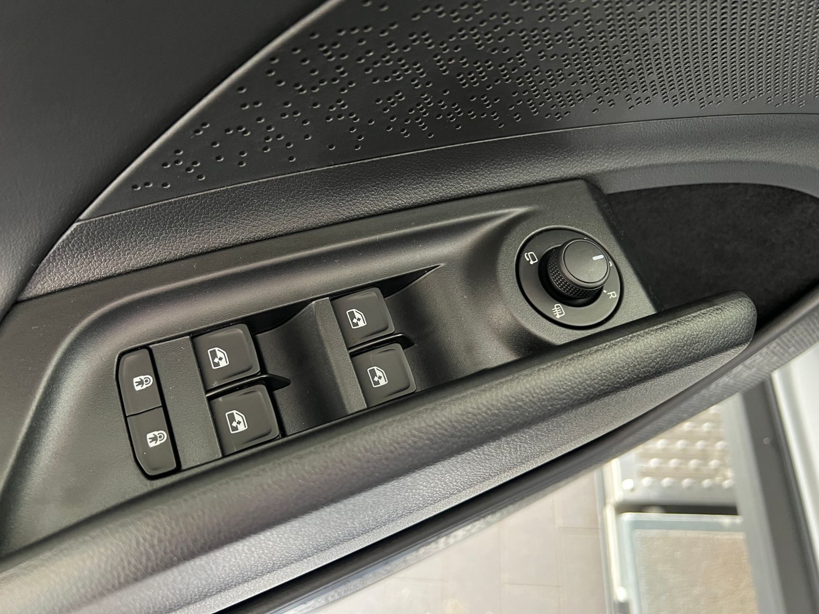 Fahrzeugabbildung SKODA Elroq 60 Sportline *AHK, Matrix-LED, Kamera*