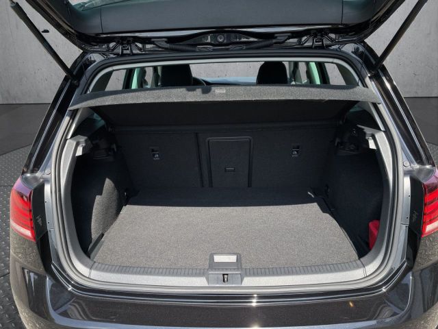 Golf VII IQ.DRIVE 1.5 TSI OPF Navi/AppC/SHZ/PDC