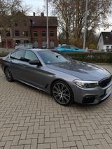 BMW  BMW 540i G30 M-Sport Top-Zustand, - BMW 5er Reihe in Essen