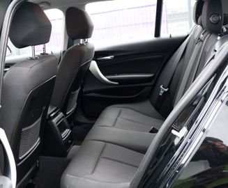 Fahrzeugabbildung BMW 120i Advantage KLIMAAUTO.|PDC|SHZ|