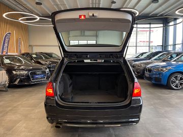 BMW 318i  Touring *NAVI*KLIMA*TEMPOMAT*>SZHZ*