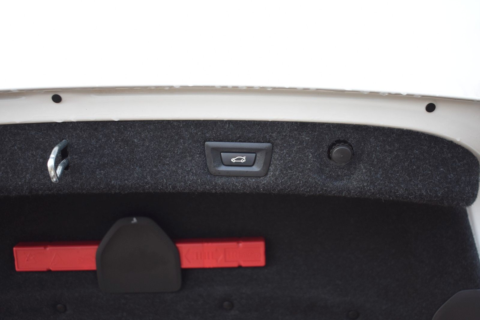 Fahrzeugabbildung BMW M550 i Limo. xDrive DAB Gestik Massage HUD ATM