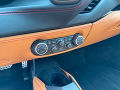 FERRARI 488 GTB Rosso Scuderia FERRARI 488 GTB Rosso Scuderia